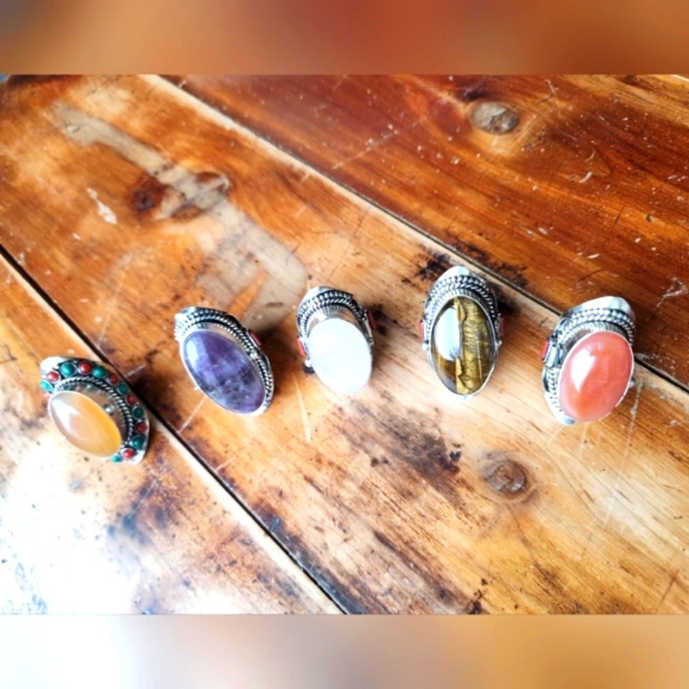 🤎New Boutique Item! Tiger Eye and Coral Gemstone "Poison" Ring💍 - Picture 8 of 14